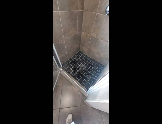 1 BEDROOM APARTMENT TO LET IN WITBANK EXT 8